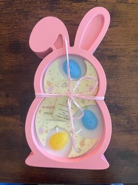 Kirkton House Pink wooden Bunny Candle